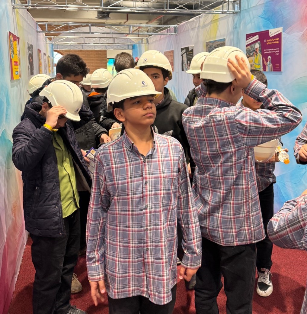 به بهانه برگزاری نمایشگاه در ساختمان بلدیه تهران/ سلام به آینده معدن و صنایع معدنی ایران